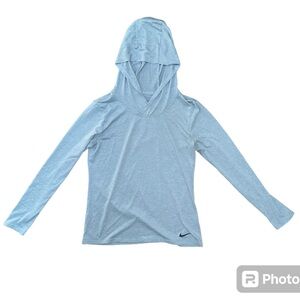 Nike Women’s Dri-Fit Light Silver Grey Long Sleeve Athletic Shirt with Hoodie